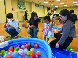室内ヨーヨー吊り